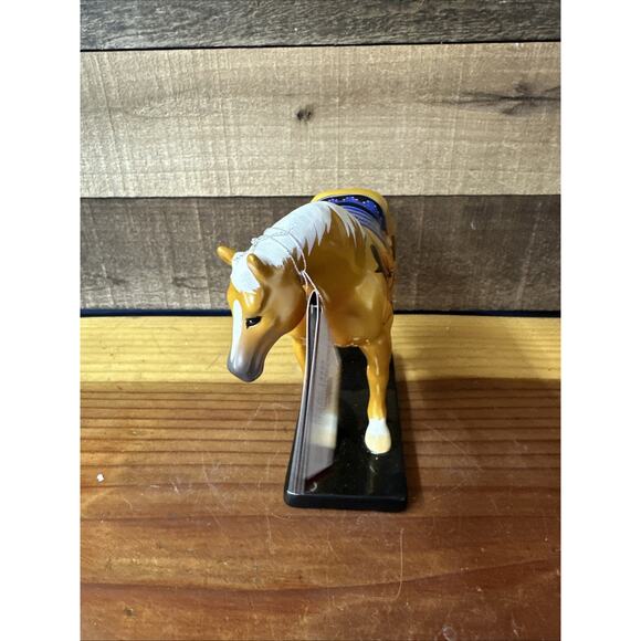 The Trail of Painted Ponies BLONDES #12227 1E/ 4033 In Box - Picture 3 of 8